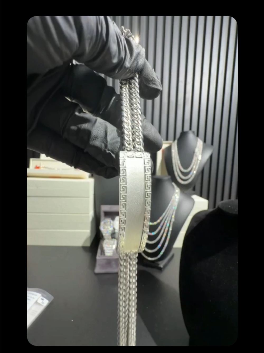 Heavy 925 Sterling silver 8 inch bracelet 13.6 mm
